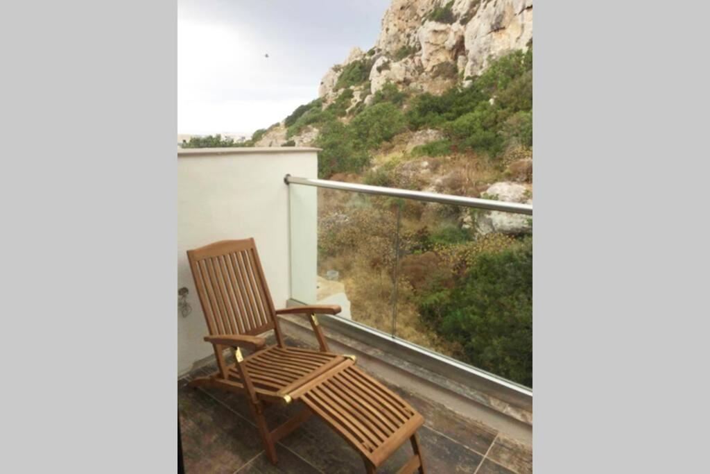 Mellieha Luxury Penthouse With Sea & Country Views Apartment Екстериор снимка